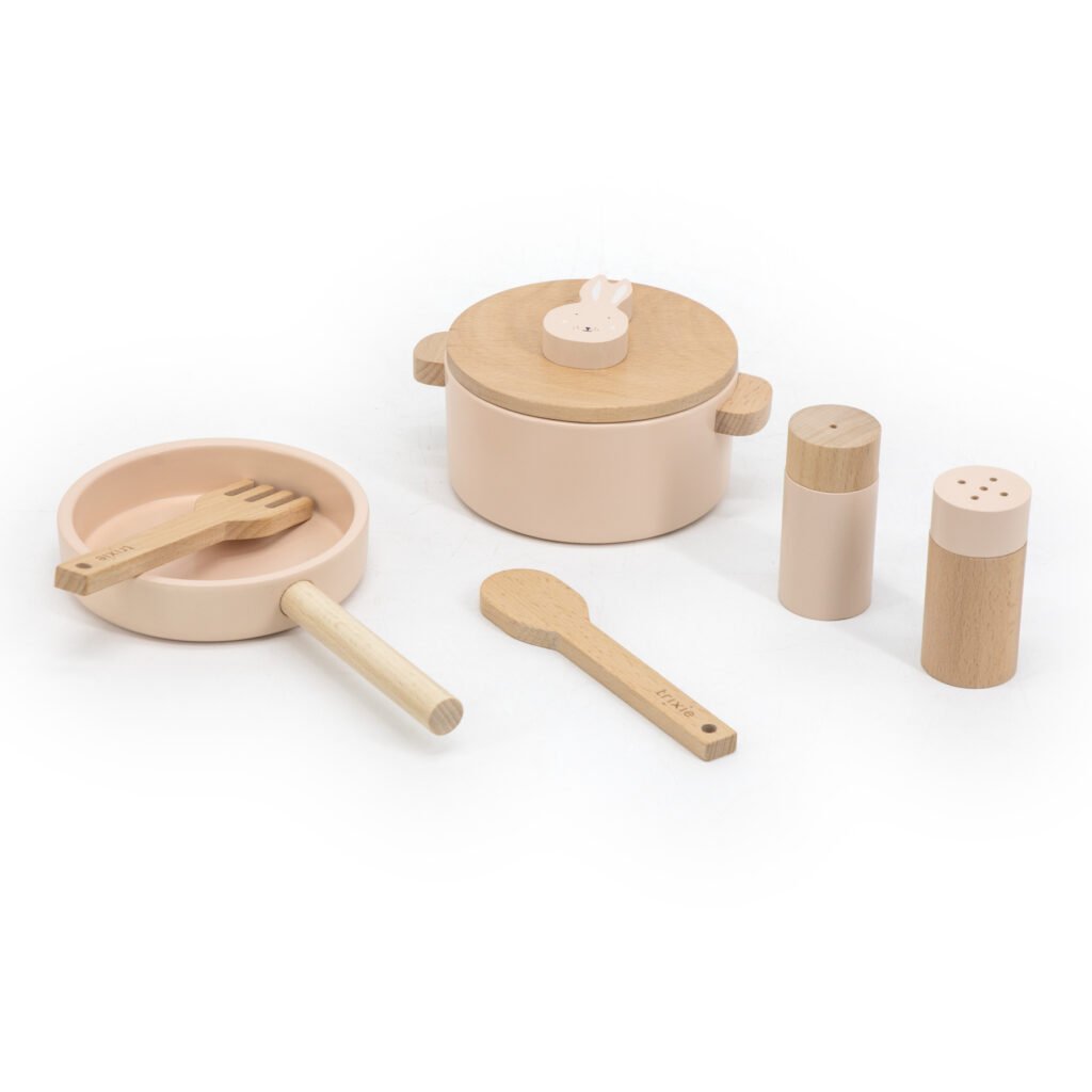 Wooden cooking set - Mrs. Rabbit