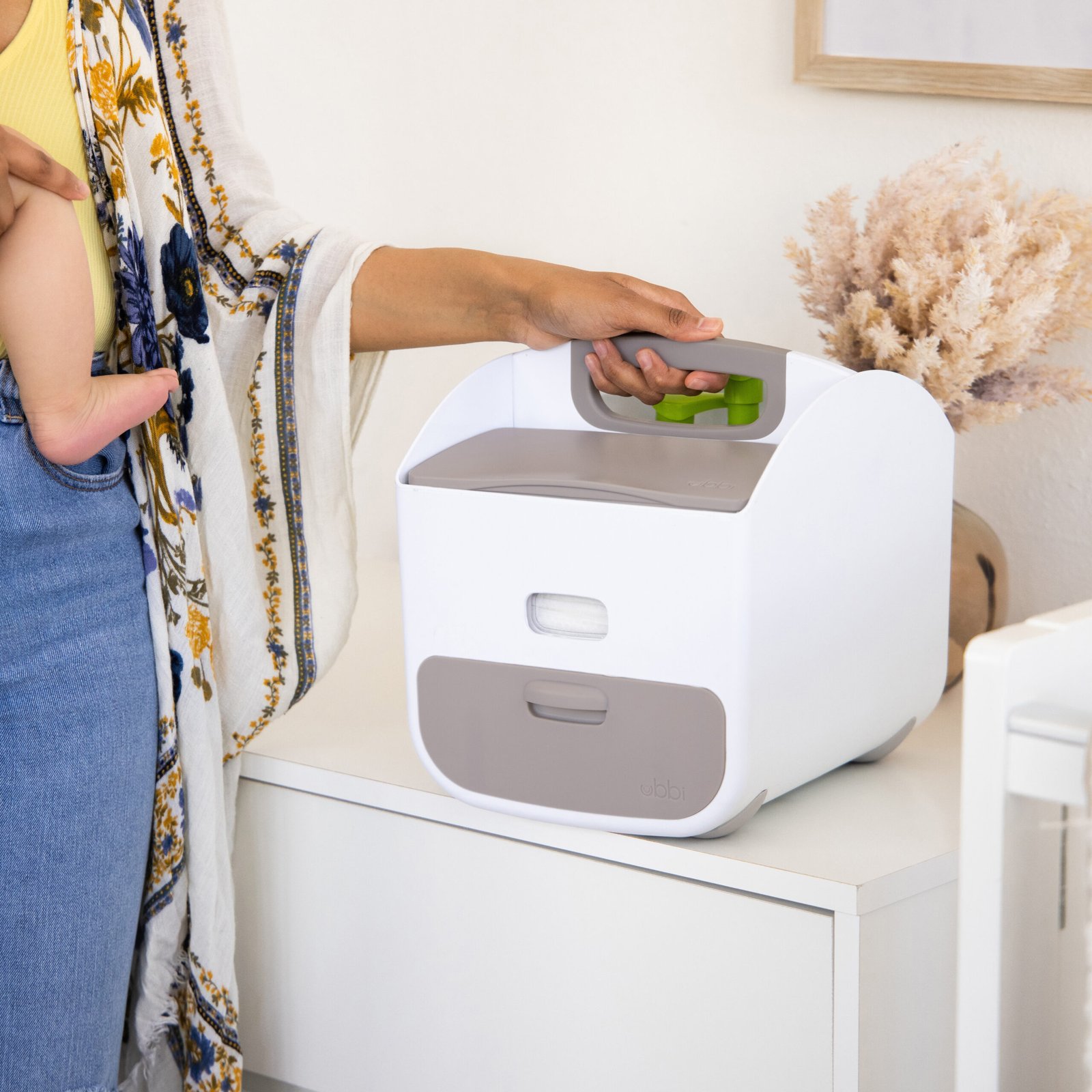 Ubbi – Diaper Caddy – Taupe Taupe