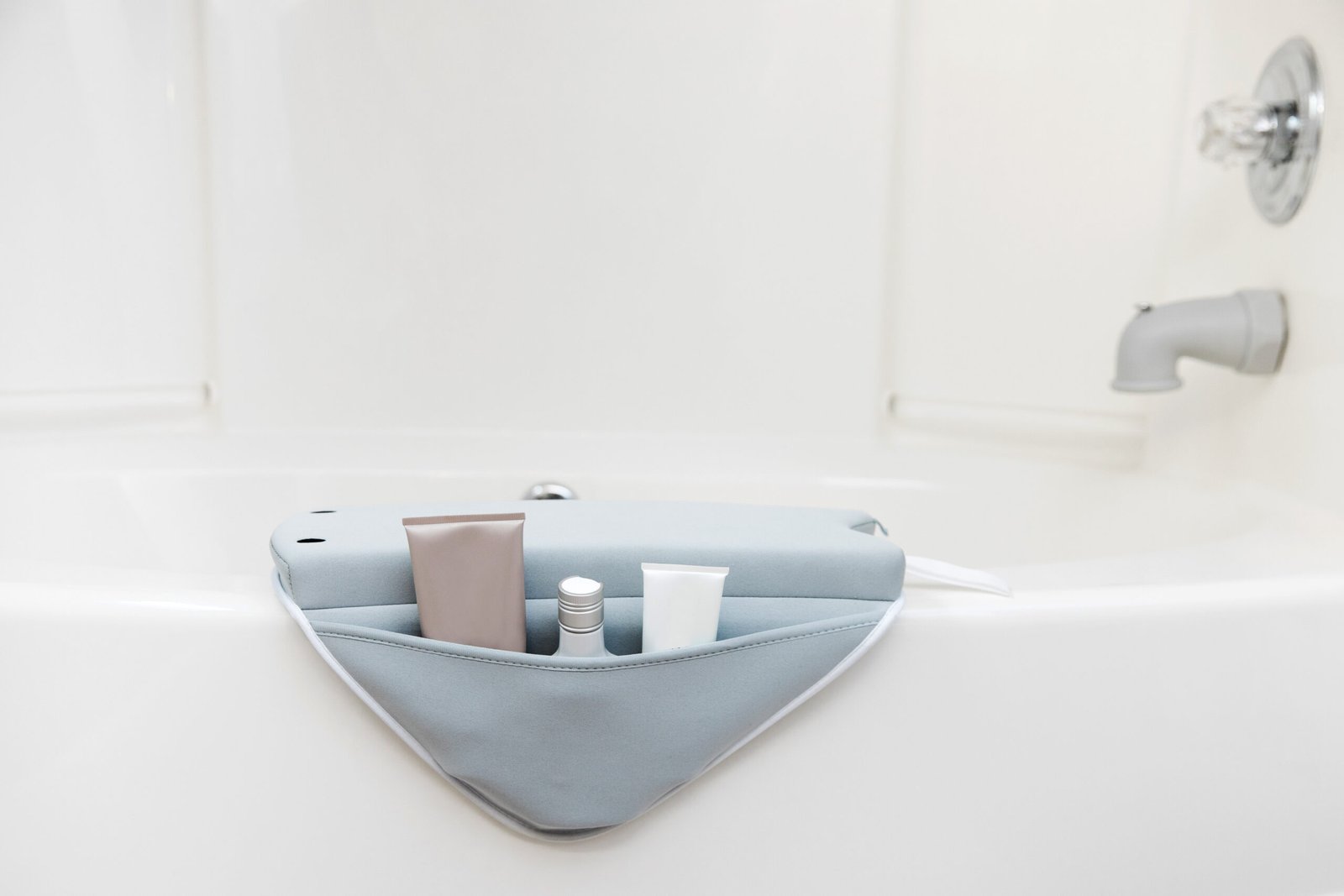 Ubbi – Elbow Rest Gray