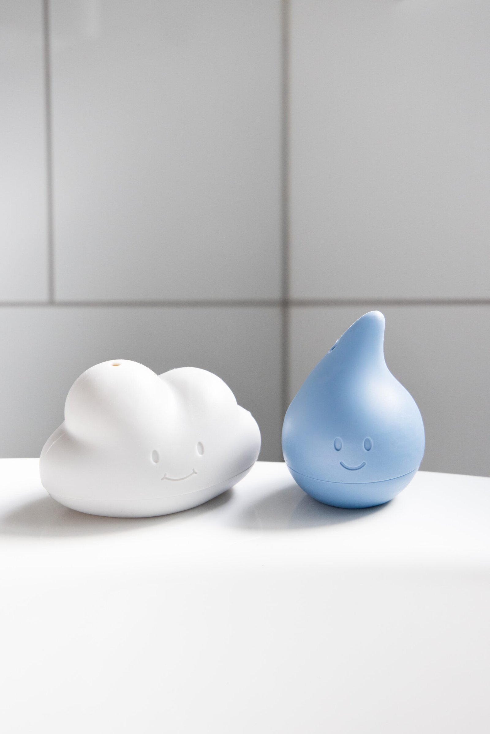 Ubbi – Cloud and Droplet Bath Toys Cloudy Blue