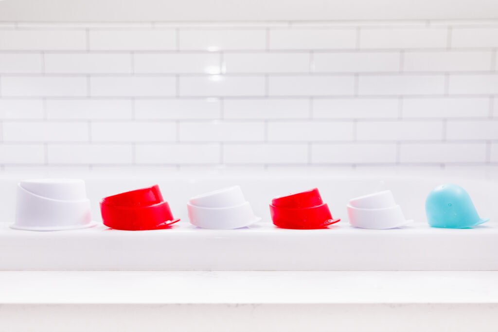 Ubbi - Lighthouse Stacking Cups Red, White, Blue