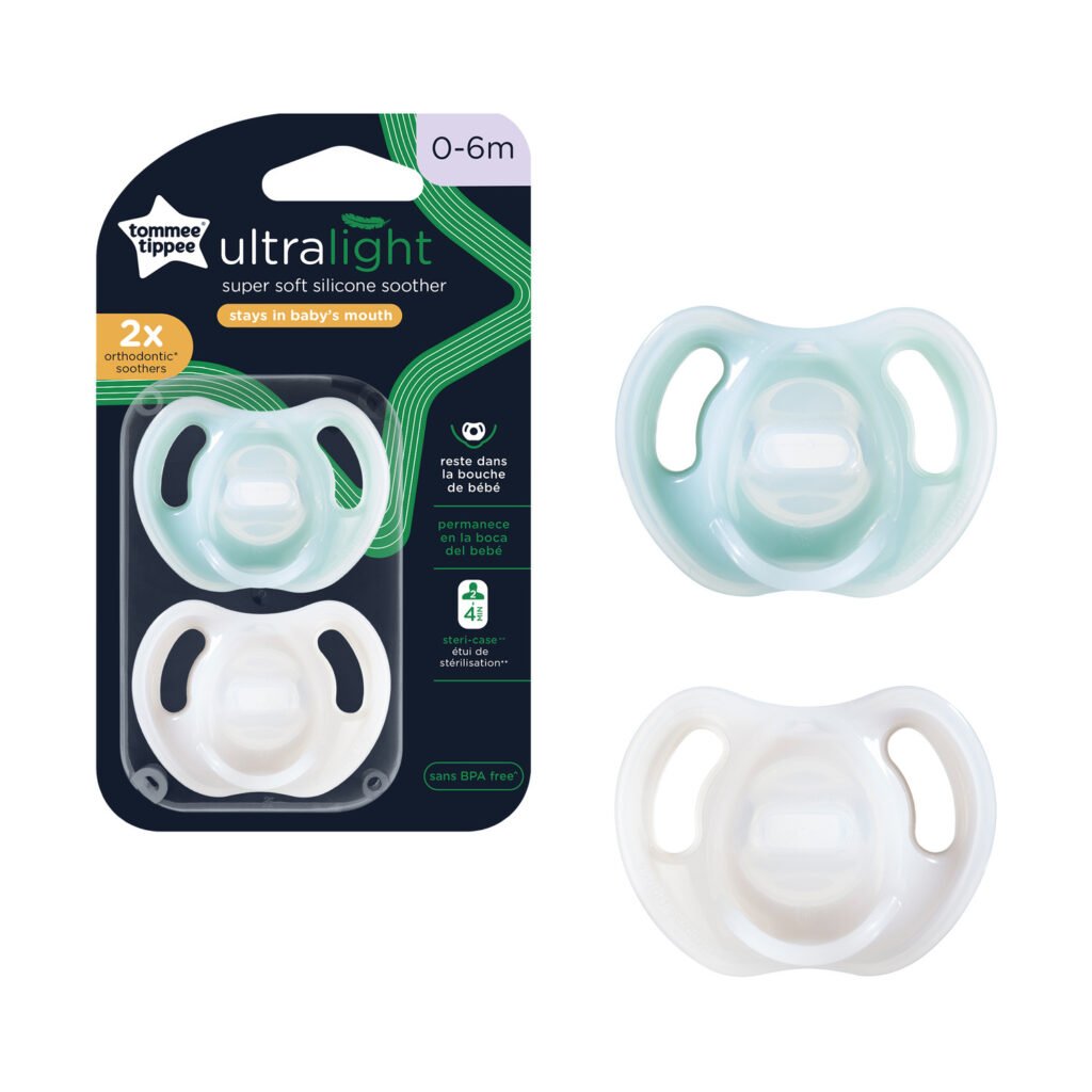 Tommee Tippee Ultra-Light Silicone Soother, 0-6m, 2 Pack, Symmetrical Orthodontic Design, BPA-Free, One-Piece Design