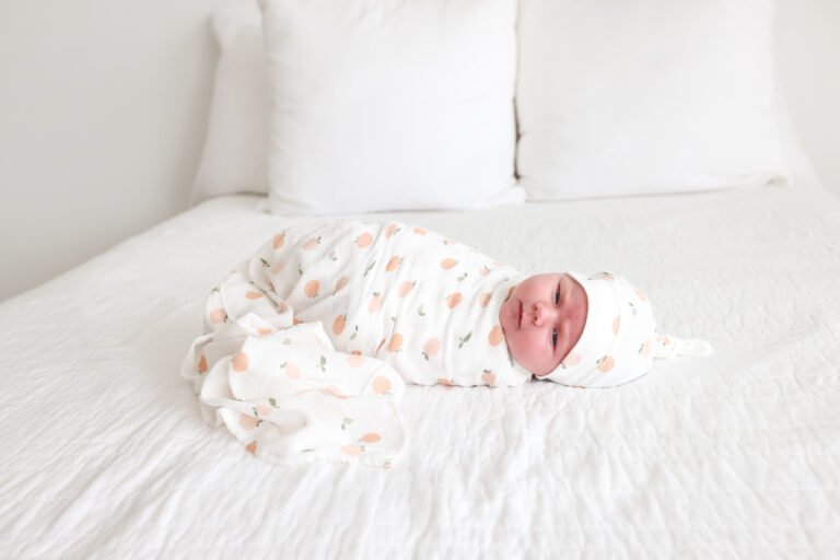LJ654 - PeachesHelloWorld - lifestyle 4