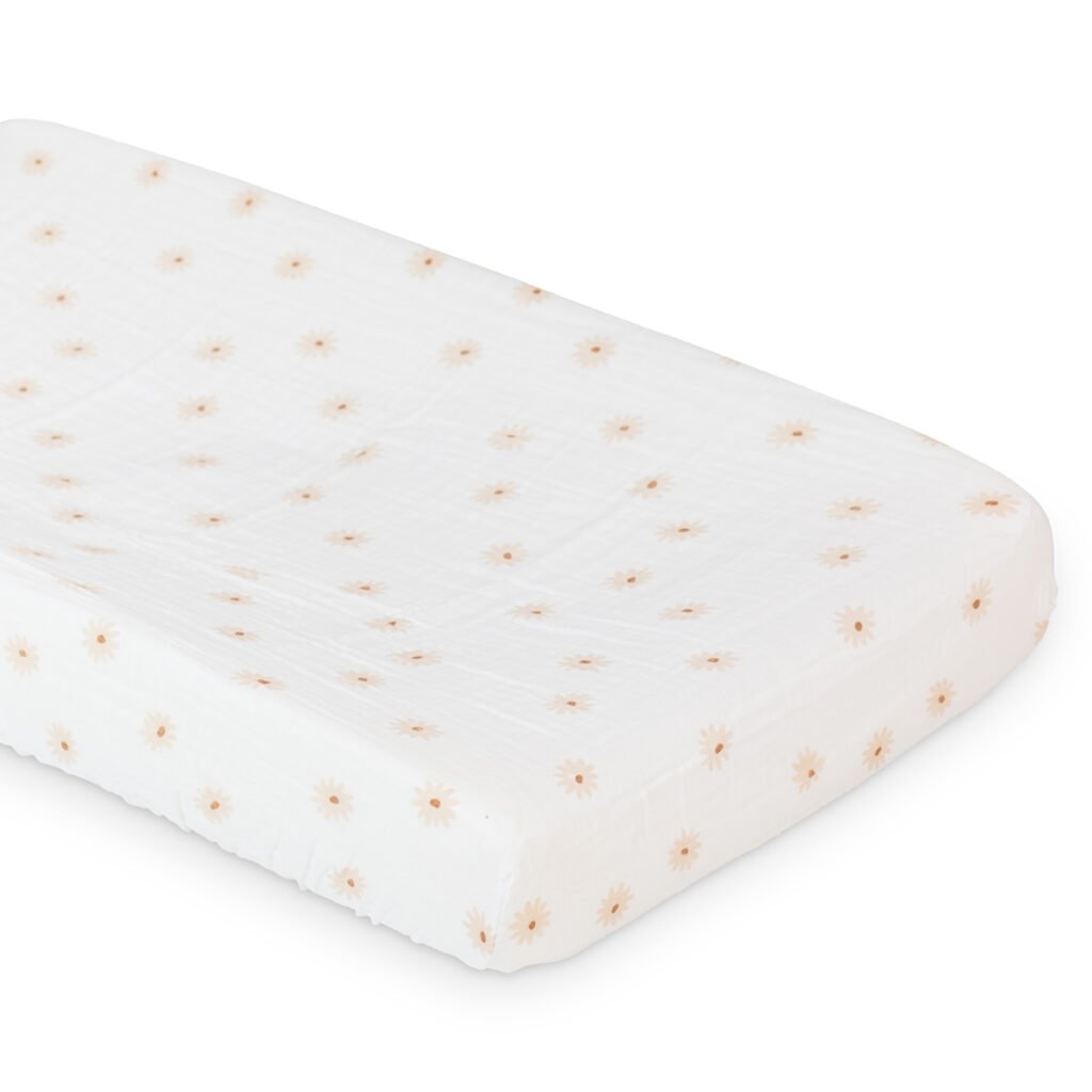Muslin Change Pad Cover (80cm x 40cm) - Daisies