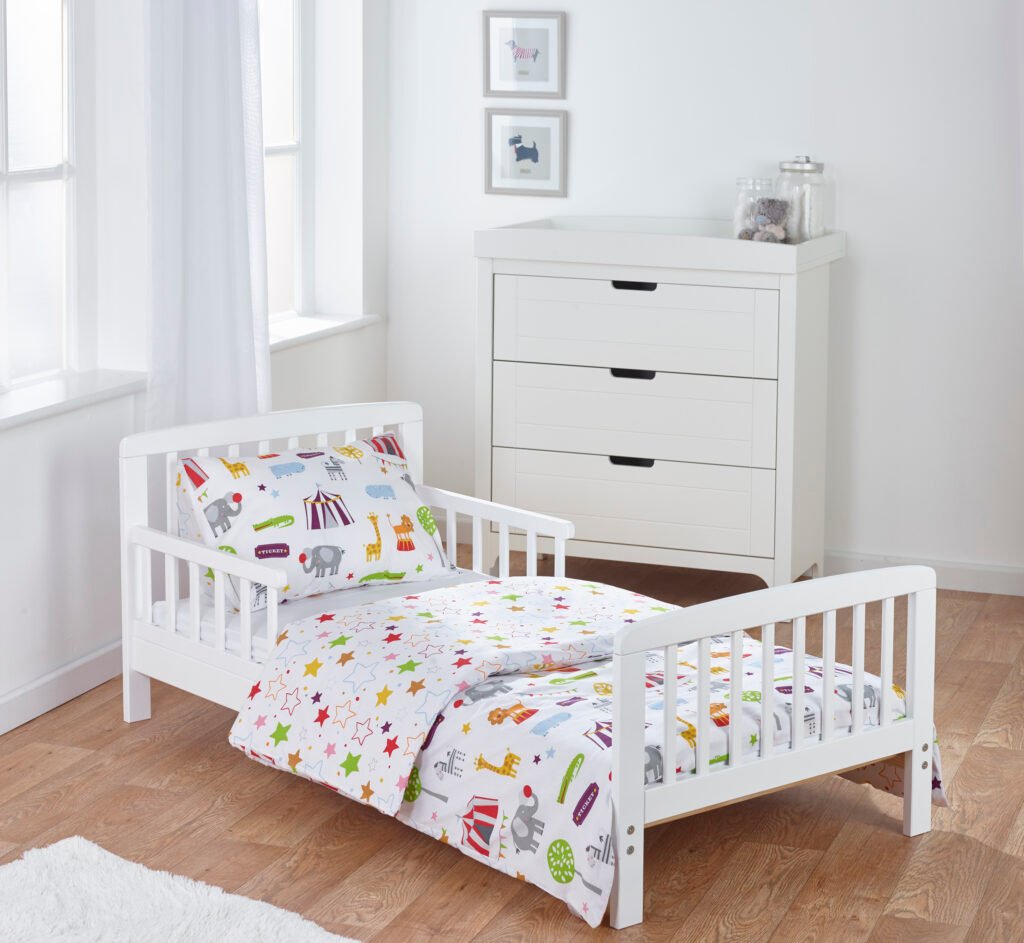 7 Pcs Circus Friends Sydney White Toddler Bed Bundle with Kinder Flow Mattress