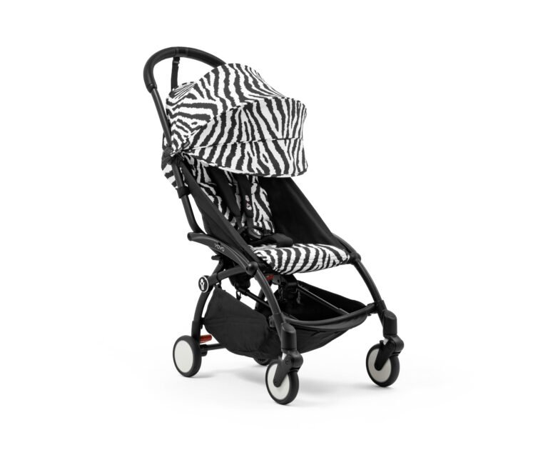 Stokke® YOYO® 6+ Zebra. Black frame. Extended Canopy. Angled view.